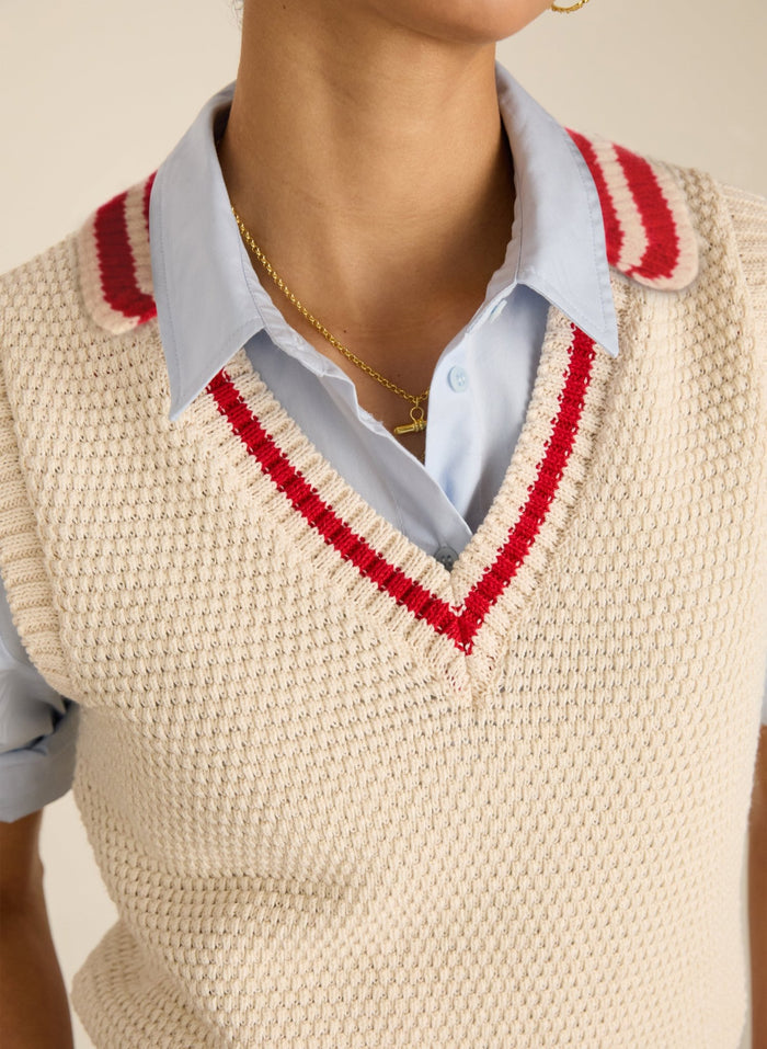 Agnes Ecotec Knitted Vest - Cream & Crimson Baukjen