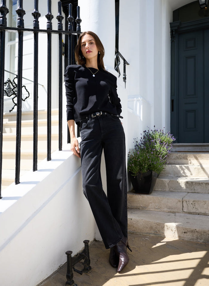 Alexa Strong Shoulder Top - Black Baukjen