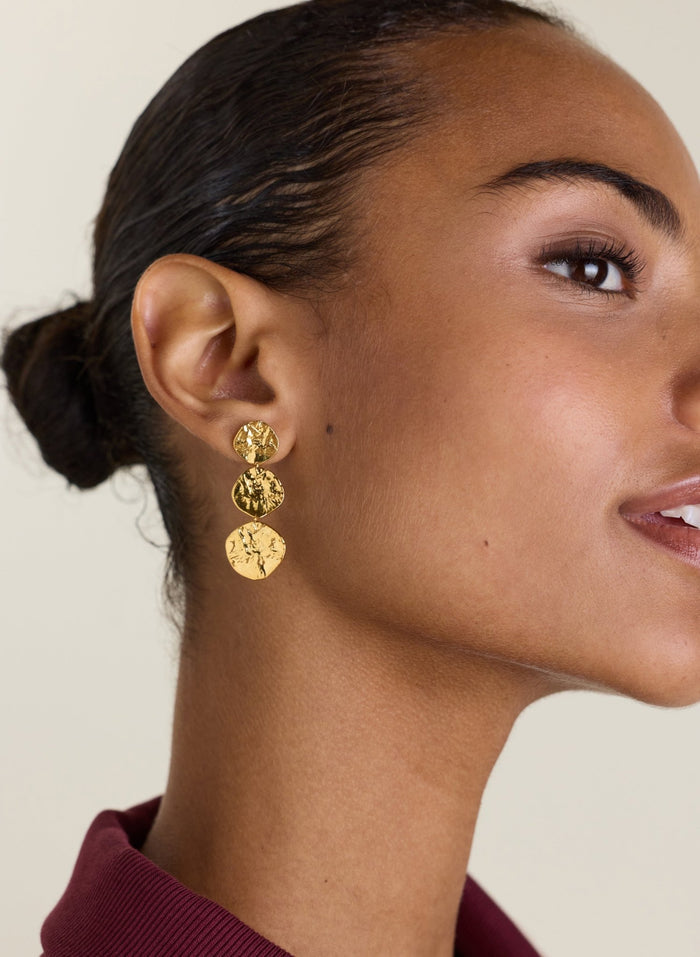 Arie Hammered Coin Drop Earrings - One Size Baukjen