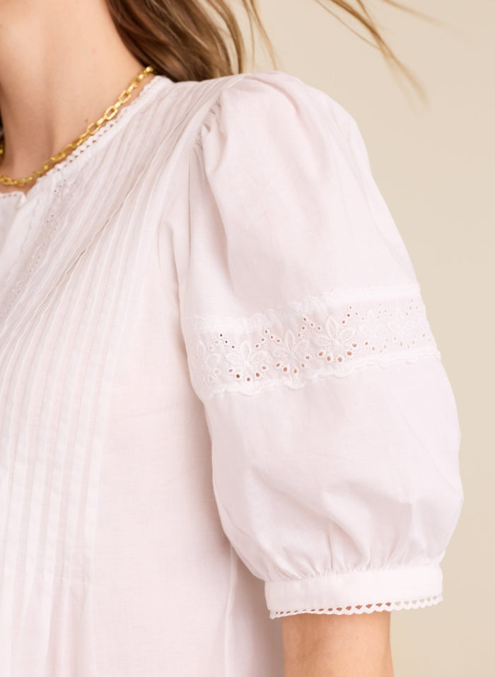Augusta Organic Cotton Broderie Detail Blouse - Soft White Baukjen