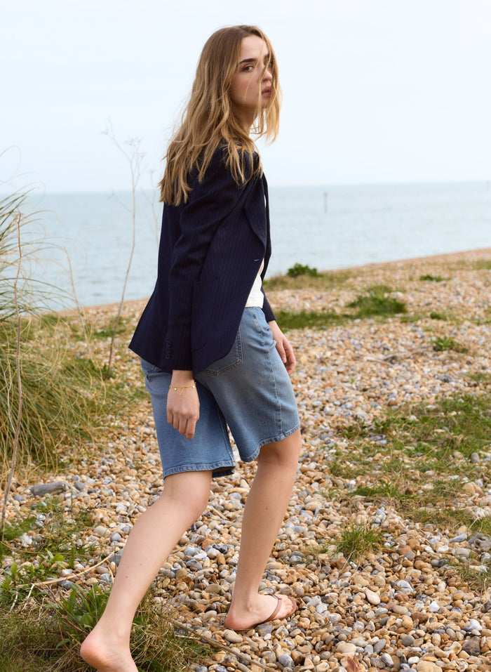 Britney Organic Cotton Stretch Denim Shorts - Light Indigo Baukjen