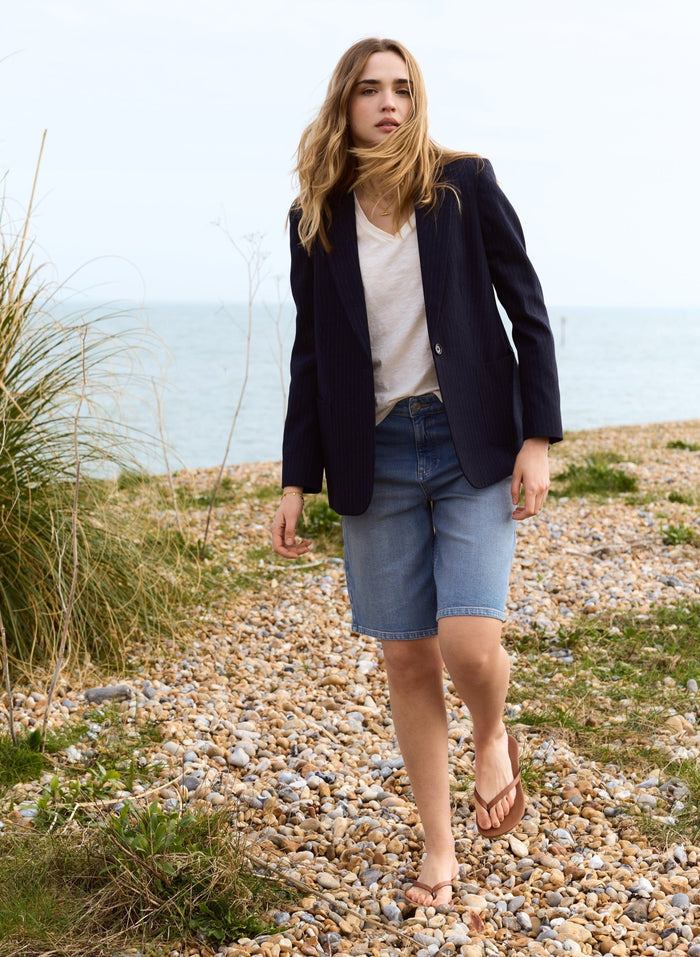 Britney Organic Cotton Stretch Denim Shorts - Light Indigo Baukjen