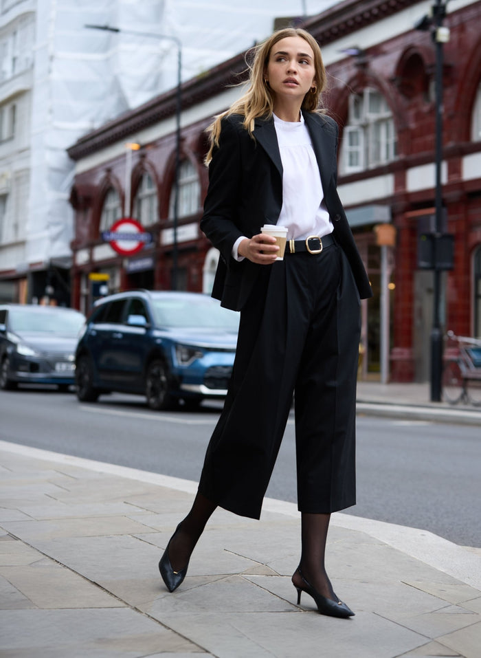 Carole Tailored Culottes - Black Baukjen