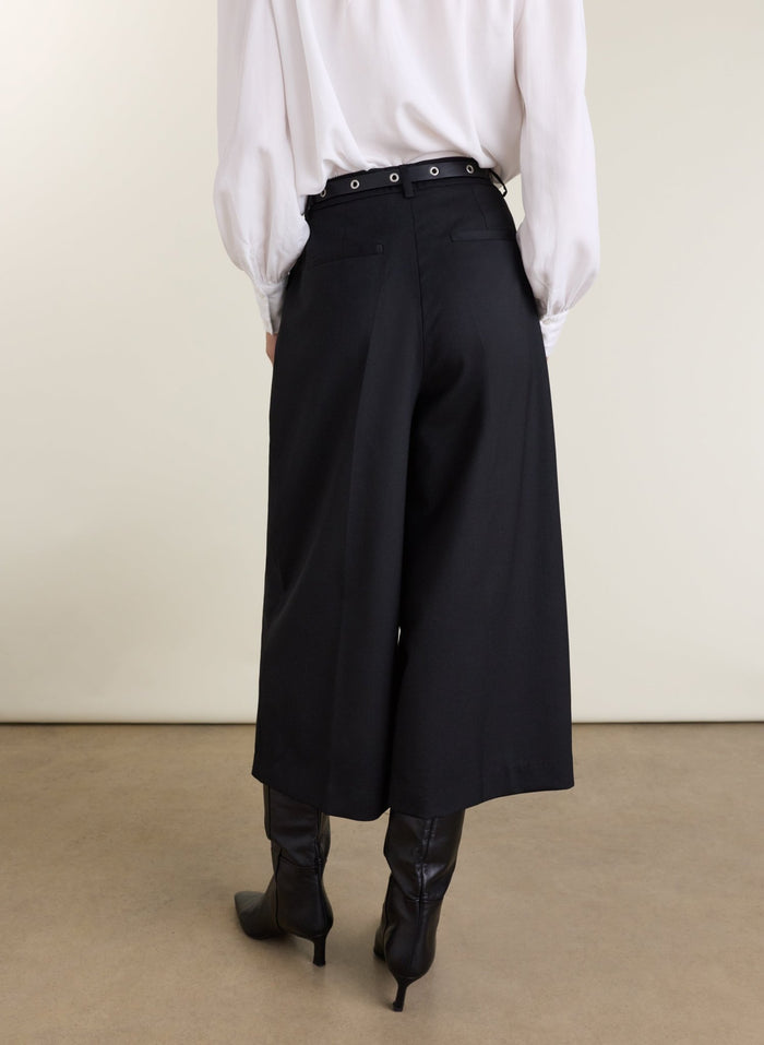 Carole Tailored Culottes - Black Baukjen