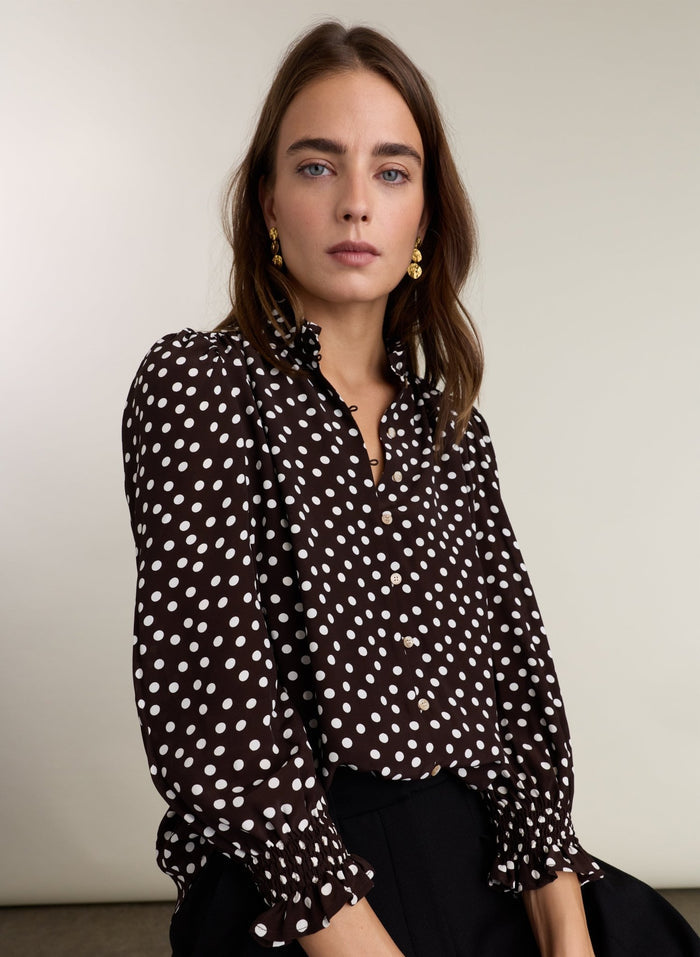 Cela Puff Sleeve Blouse - Dark Chocolate Polka Baukjen