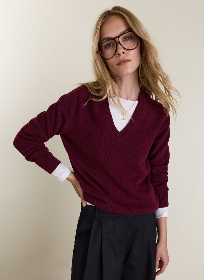 Dara V-neck Jumper - Burgundy Baukjen