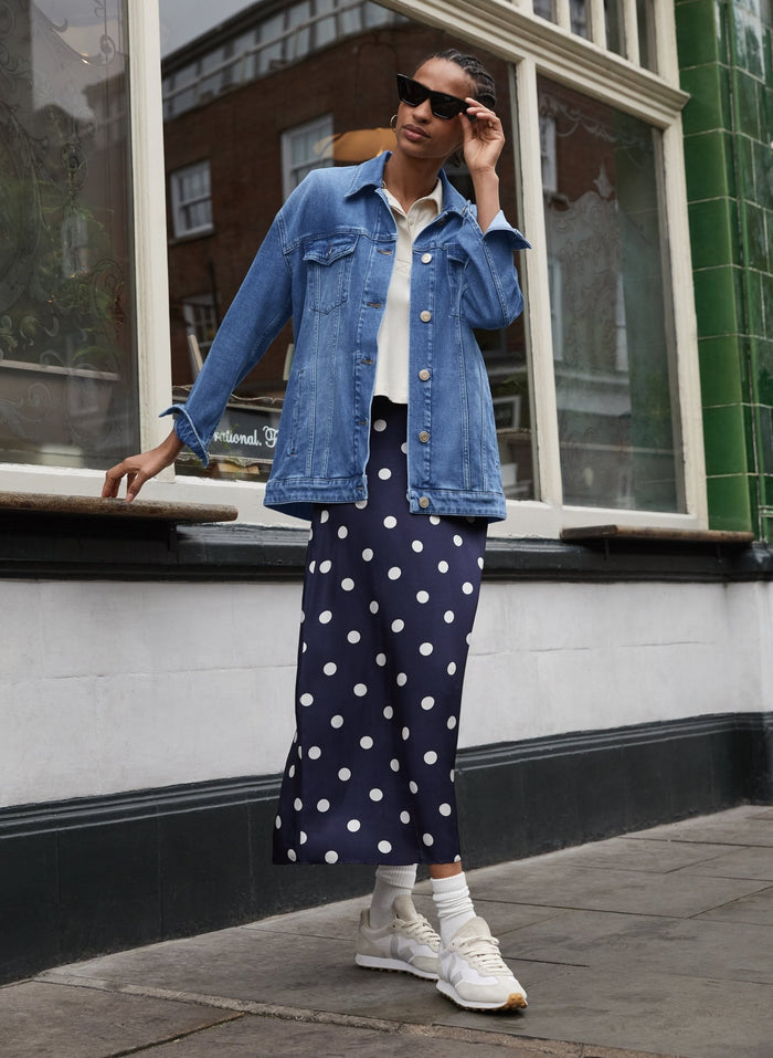 Doris Satin Skirt - Navy Big Polka Baukjen
