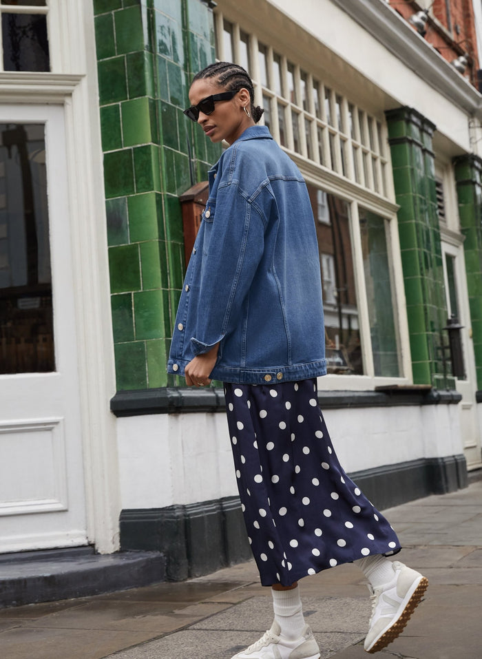 Doris Satin Skirt - Navy Big Polka Baukjen