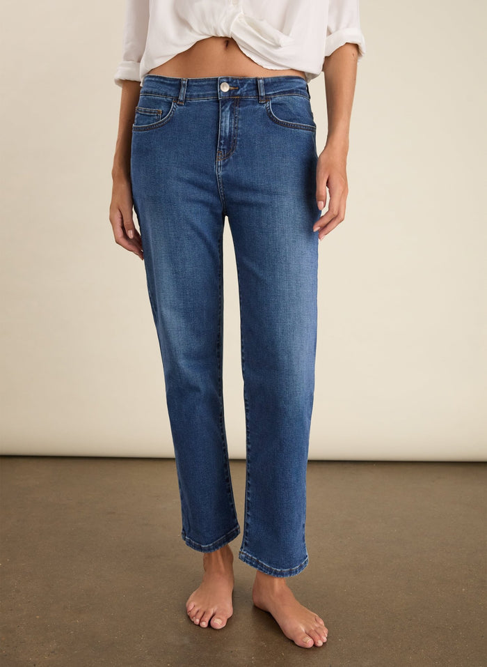 Eda Organic Cotton Stretch Boyfriend Jeans - Washed Indigo Baukjen