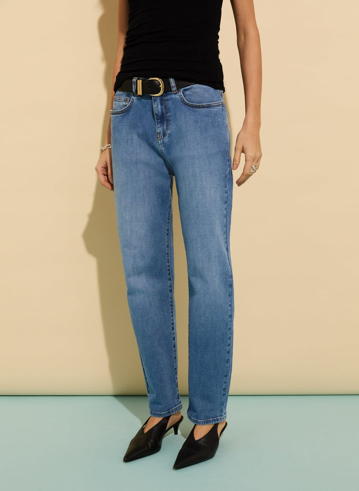 Eda Organic Cotton Stretch Boyfriend Jeans - Light Washed Indigo Baukjen