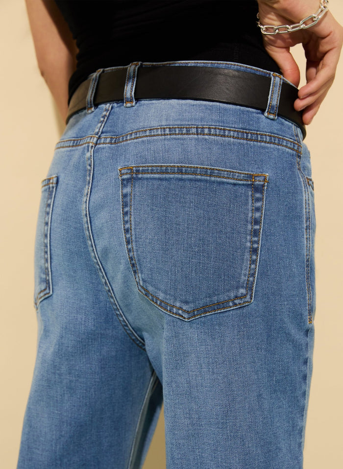 Eda Organic Cotton Stretch Boyfriend Jeans - Light Washed Indigo Baukjen