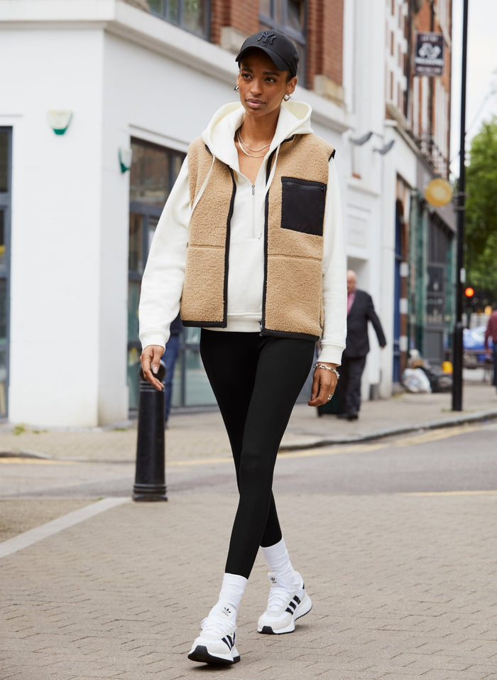 Elif Recycled Fleece Gilet - Tan Baukjen