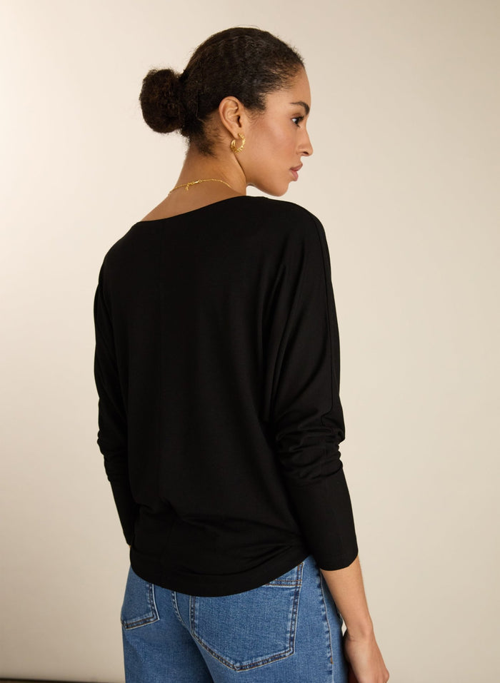 Ella Relaxed V - Neck Top - Caviar Black Baukjen