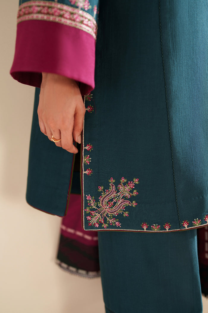 EMBROIDERED KHADDAR UW-0190