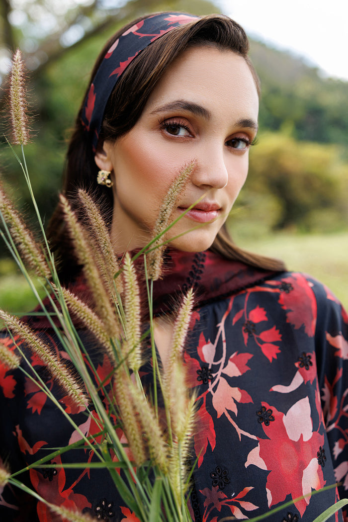 EMBROIDERED LAWN USE-9290