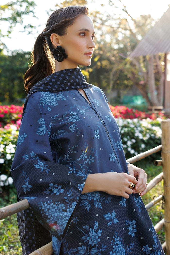 EMBROIDERED LAWN USE-9295
