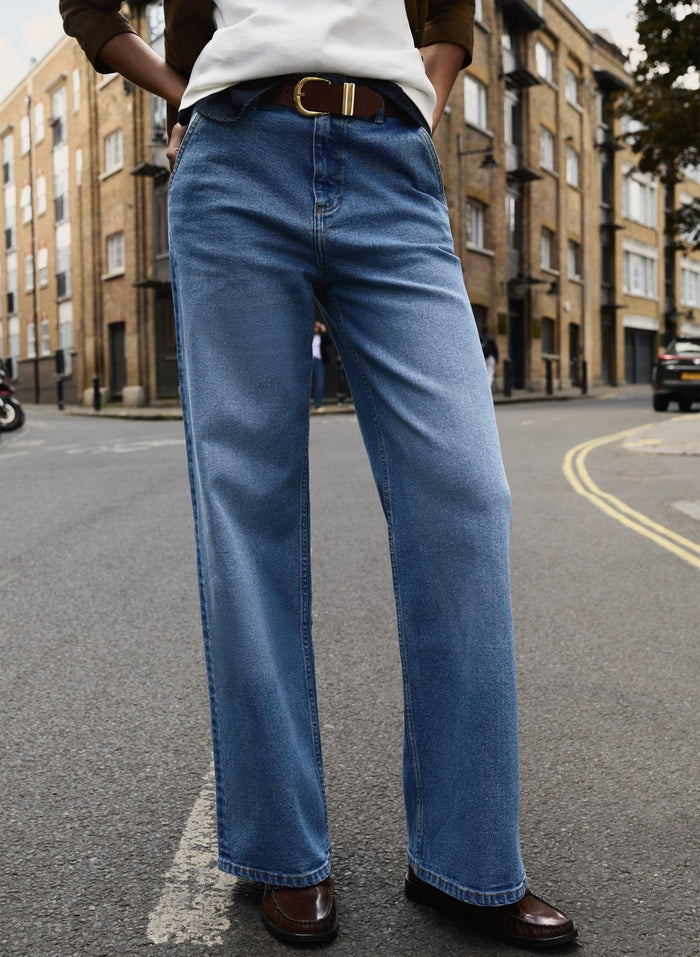 Emery Organic Cotton Stretch Wide Leg Jeans - Mid Wash Indigo Baukjen