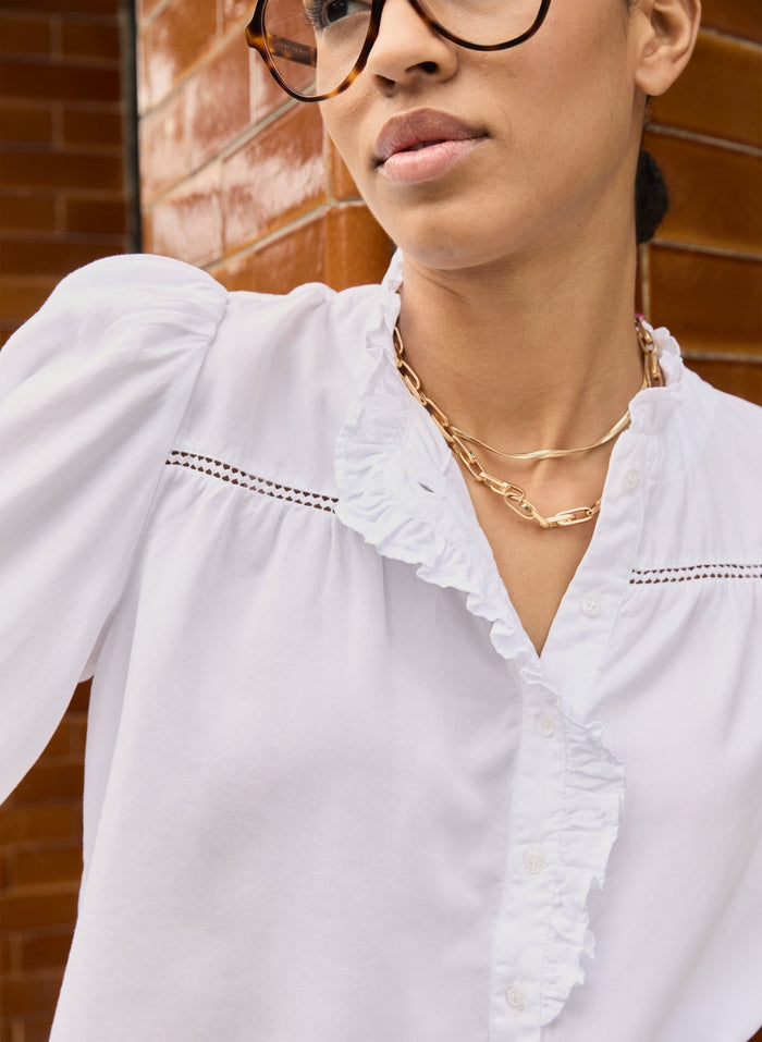 Estela Broderie Detail Blouse - Pure White Baukjen