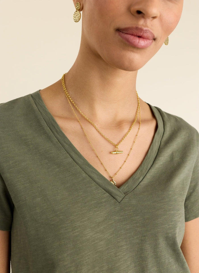 Hanorah Organic V - Neck Tee - Light Khaki Baukjen