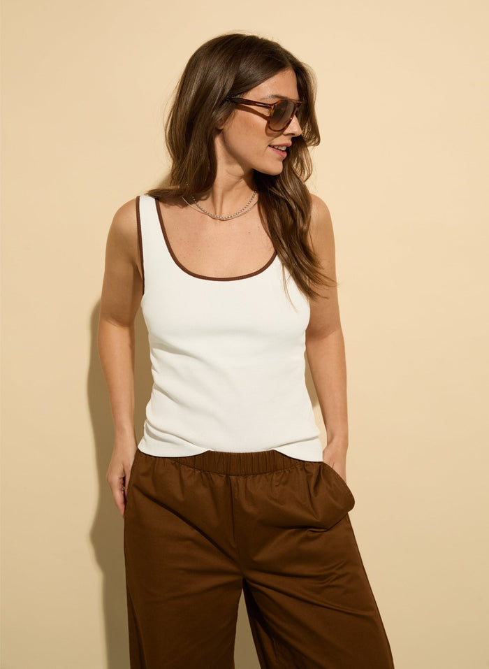 Houston Organic Rib Vest - Pure White & Milk Chocolate Baukjen