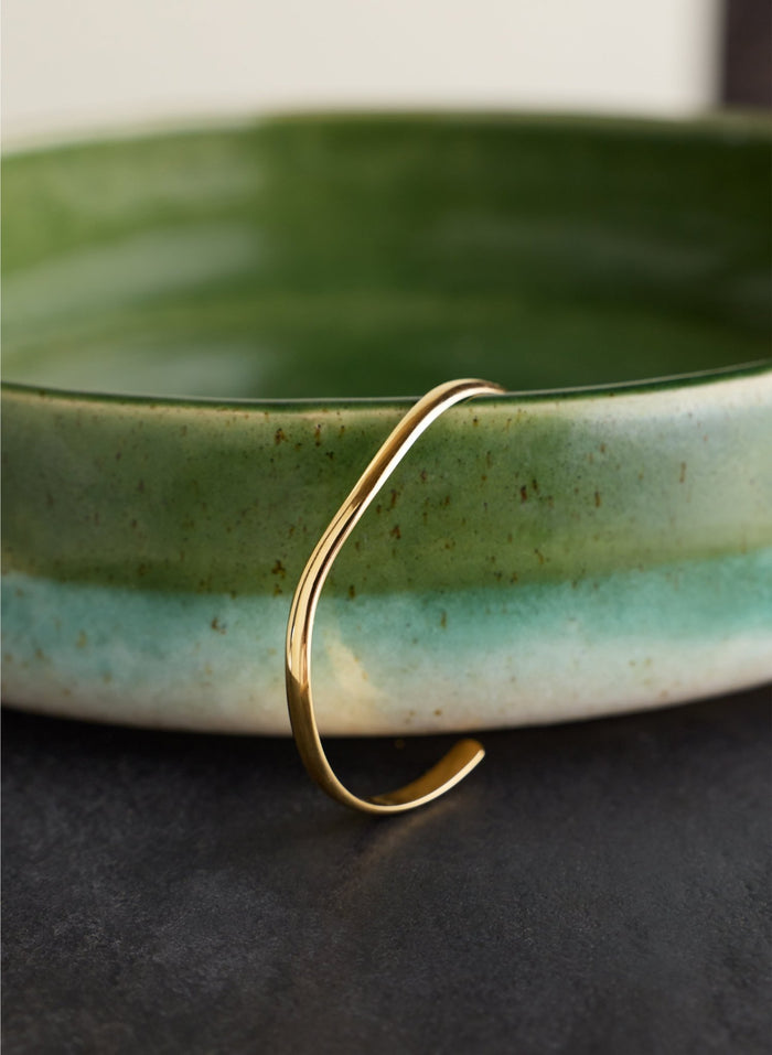 Inez Wave Open Cuff - Gold Baukjen