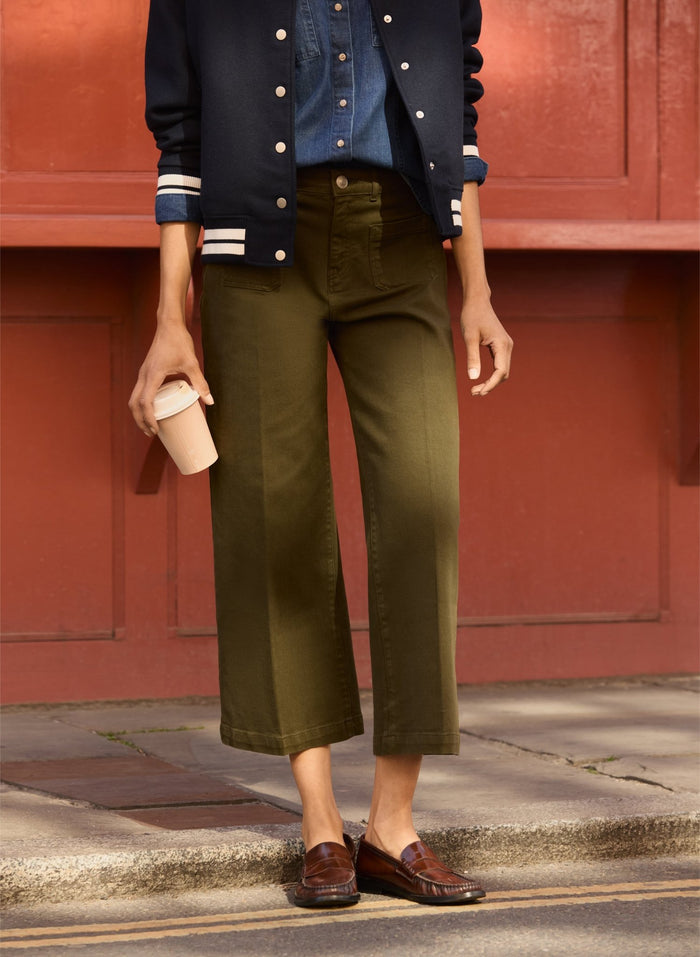Jena Organic Cotton Stretch Wide Crop Jeans - Dark Olive Baukjen