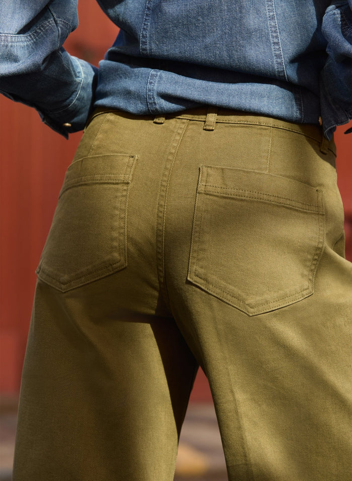Jena Organic Cotton Stretch Wide Crop Jeans - Dark Olive Baukjen