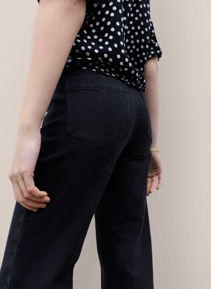 Lou Organic Cotton Stretch Jeans - Caviar Black Baukjen
