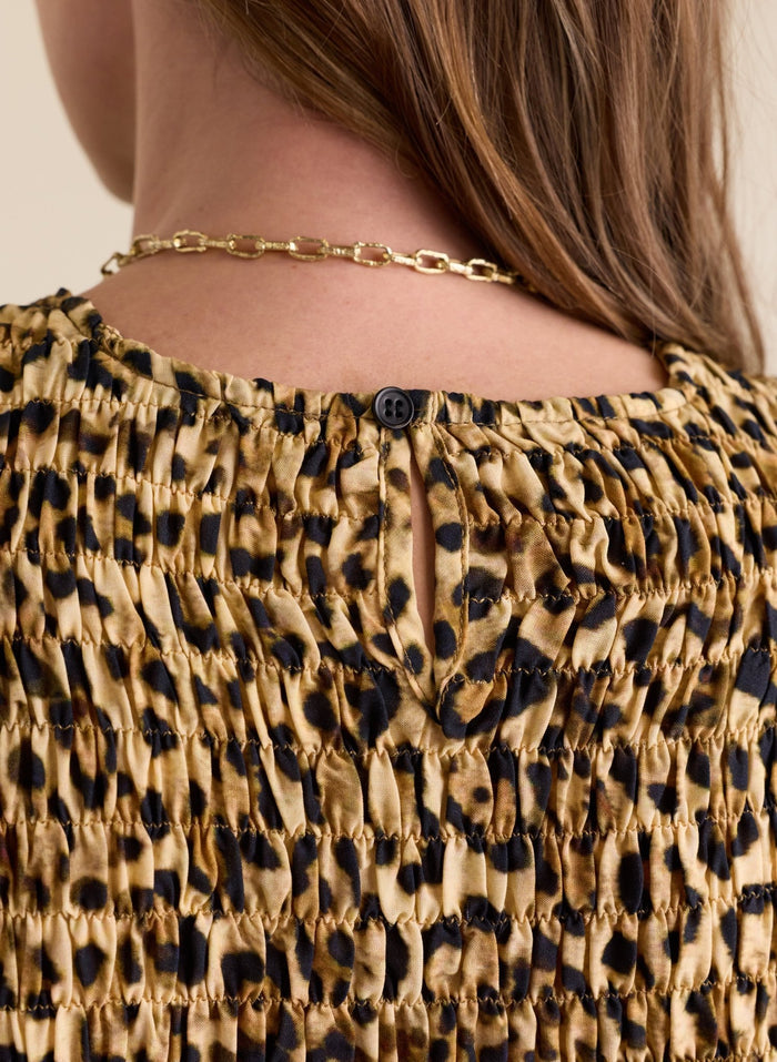 Maggie Printed Sleeveless Smocked Top - Sandstone Leopard Baukjen