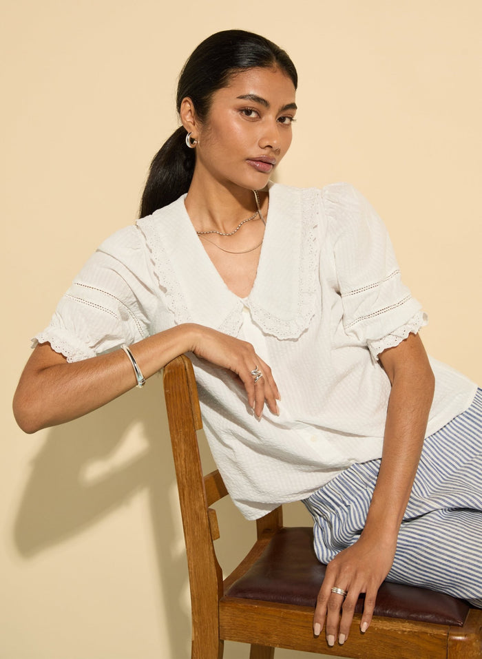 Marti Organic Cotton Broderie Detail Blouse - Soft White Baukjen