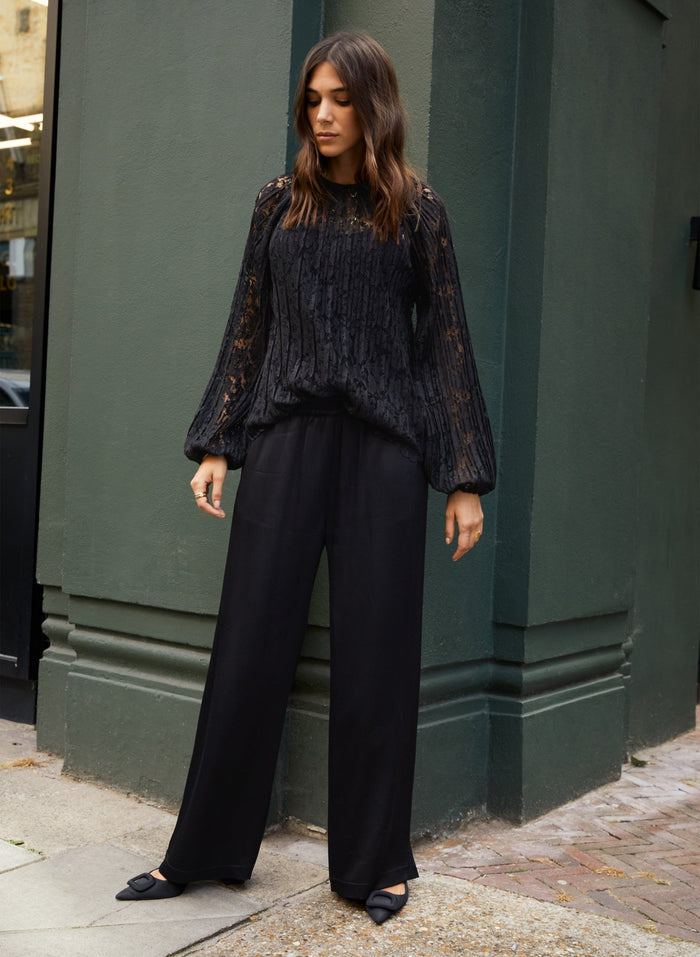 Megan Satin Palazzo Trousers - Caviar Black Baukjen