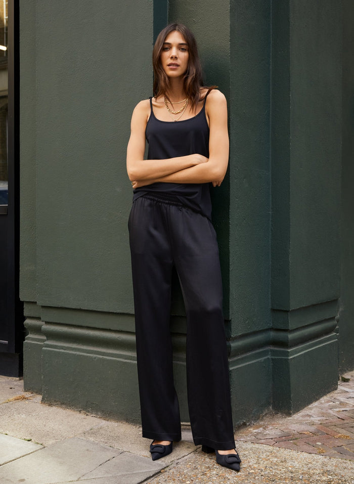 Megan Satin Palazzo Trousers - Caviar Black Baukjen