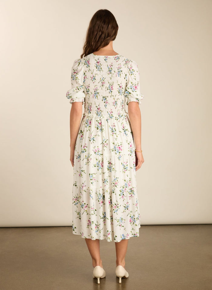 Melania Smock Midi Dress - White Bouquet Baukjen
