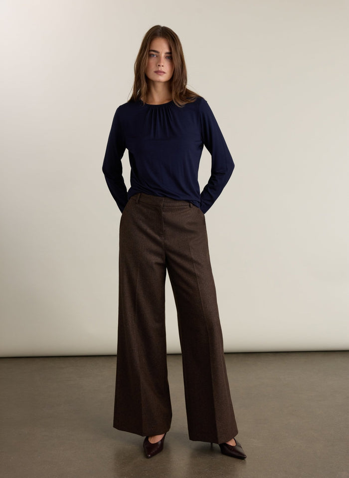 Melanie Smart Top - Navy Baukjen