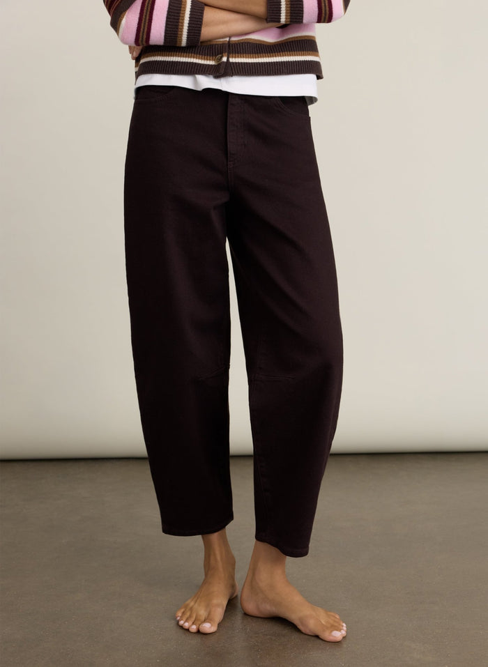 Nixi Barrel Leg Jeans - Dark Chocolate Baukjen