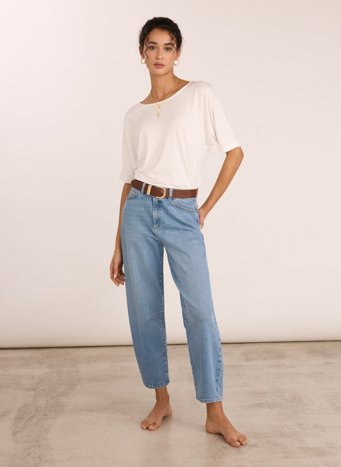 Nixi Organic Cotton Stretch Denim Barrel Jeans - Pale Indigo Wash Baukjen