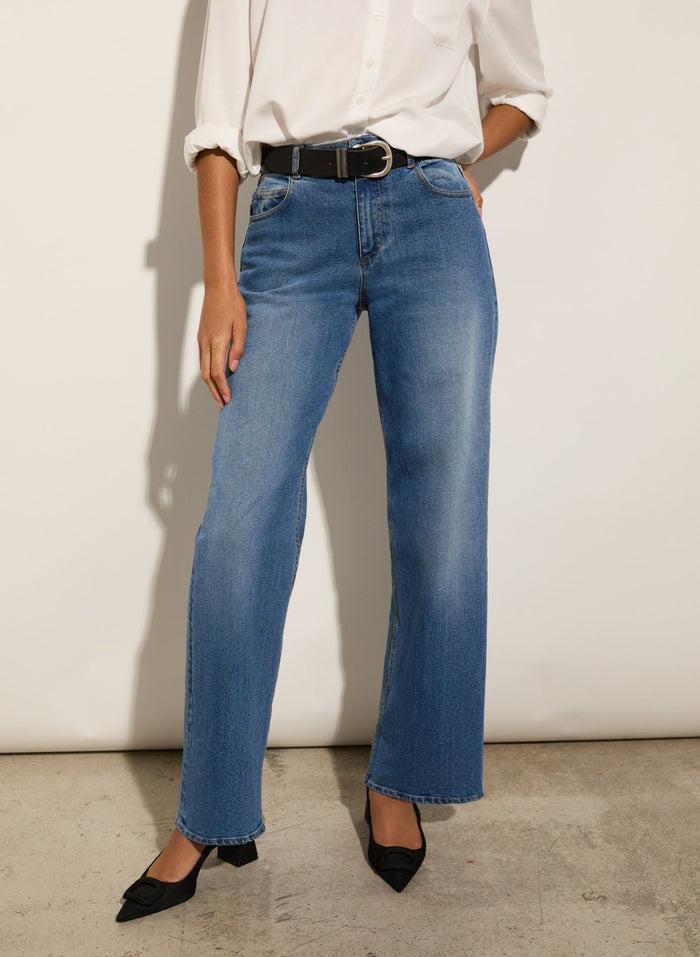 Organic Stretch Cotton Wide Leg Slouch Jeans - Mid Indigo Baukjen