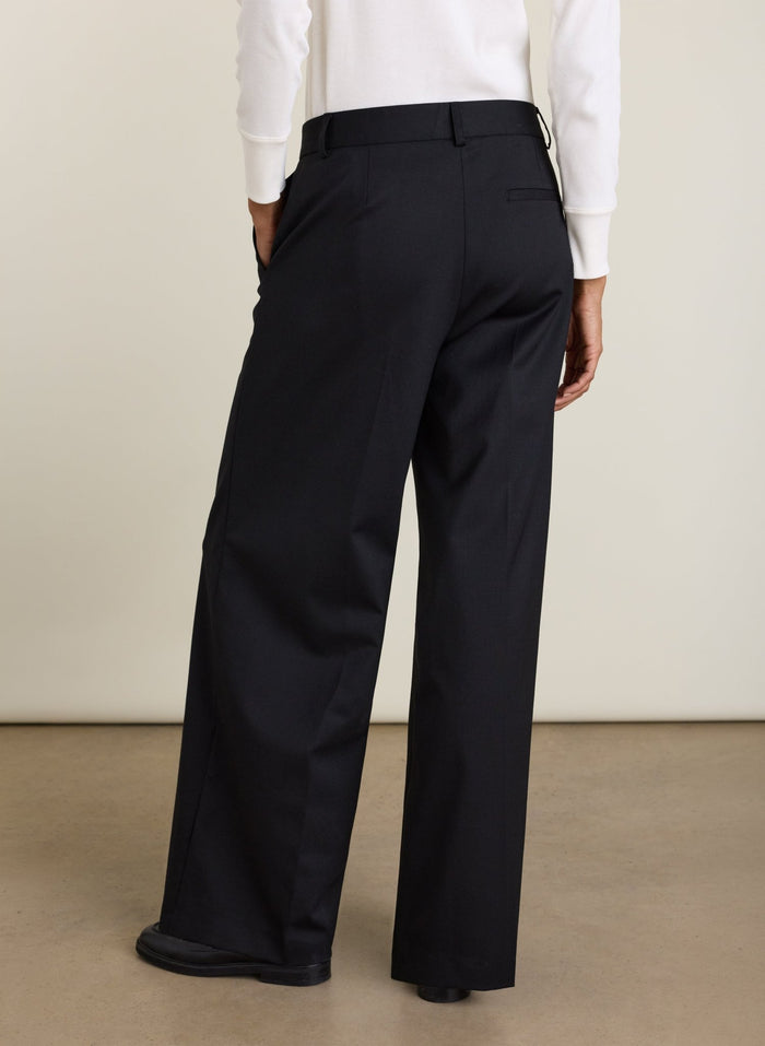 Petite Anna Wide Leg Trousers - Black Baukjen