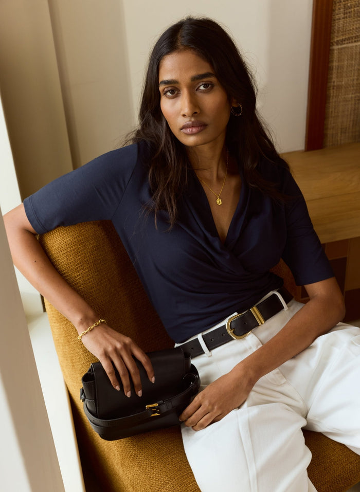 Rosamund Wrap Top - Classic Navy Baukjen