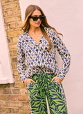 Ruthy Shirt  - Navy Geo Baukjen