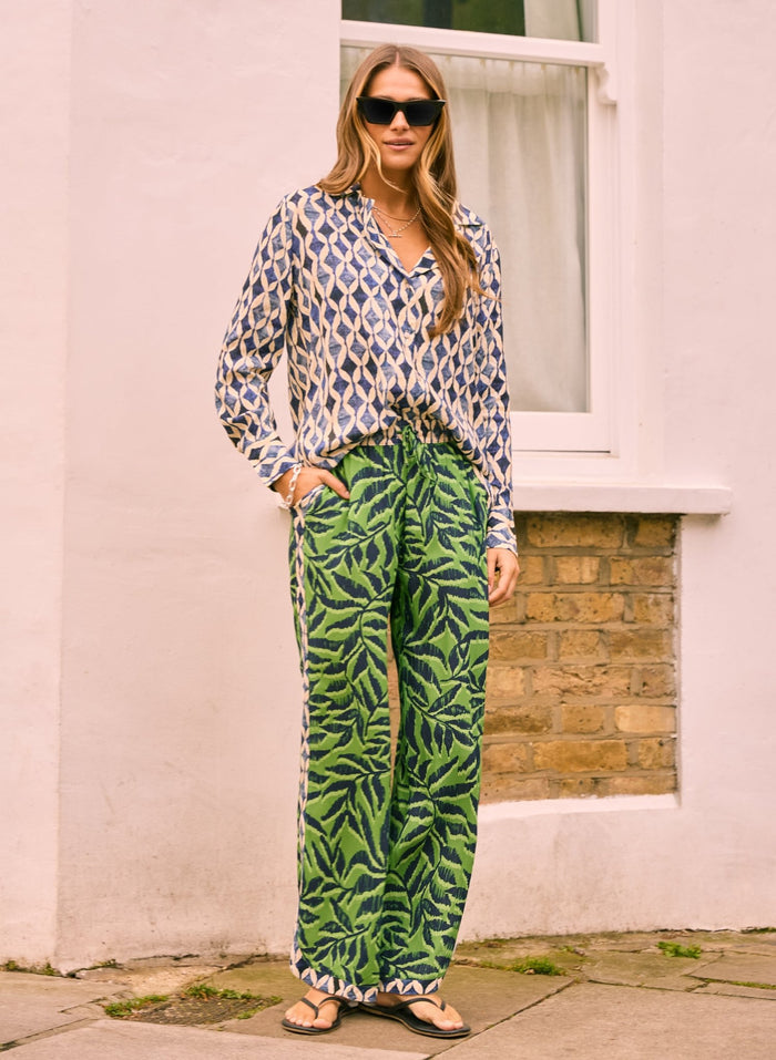 Ruthy Shirt  - Navy Geo Baukjen