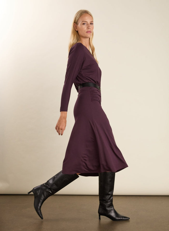 Sarah Jersey Midi Dress - Plum Baukjen