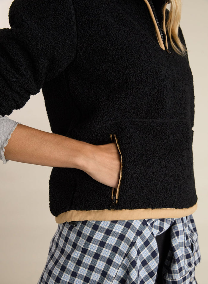 Shelly Quarter Zip Recycled Fleece - Caviar Black Baukjen