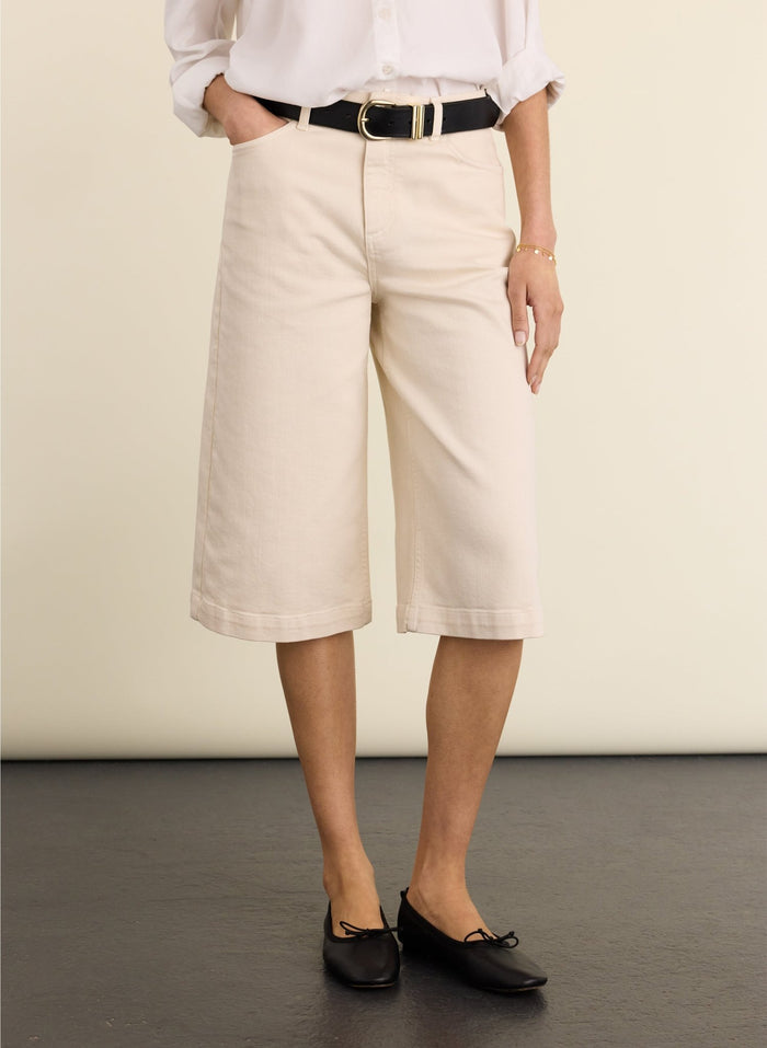 Tillie Organic Cotton Stretch Denim Shorts - Ecru Baukjen