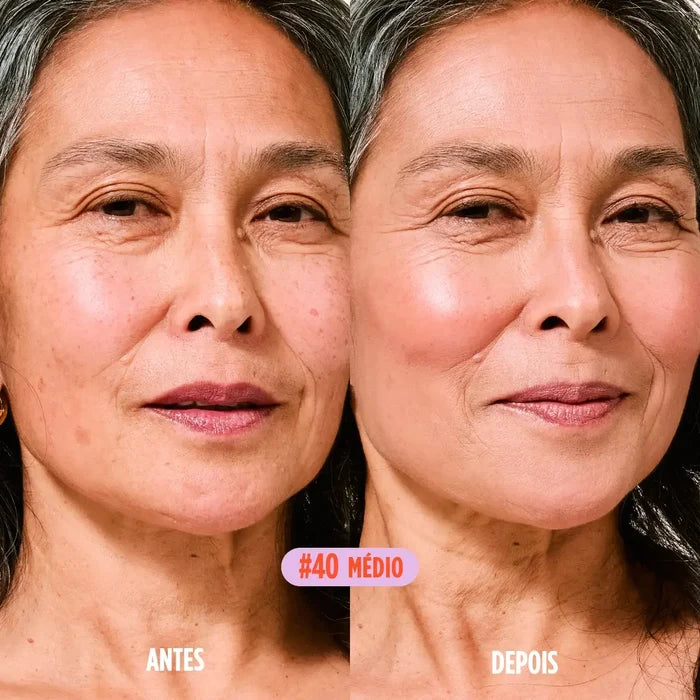 Comparação entre o antes e depois da aplicação do Protetor Solar em Bastão com cor da Ollie tonalidade #40 em uma modelo de pele média.