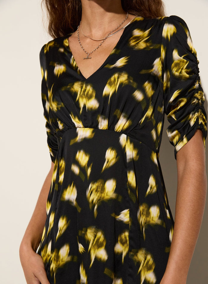 Winnie Dress - Black Blurred Floral Baukjen